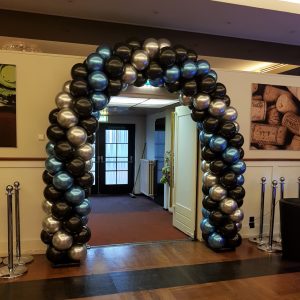 Balloon-Styling-ballonnenboog-ballonboog-chrome blauw-zilver metallic zwart ballonnen-Tilburg