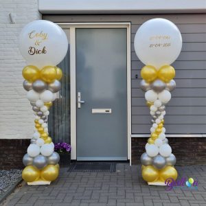 Balloon Styling Tilburg 60 jaar getrouwd huwelijk bruiloft ballonnenpilaar bedrukte topballon gepersonaliseerd jubileum ballonnen Tilburg Versier ballonnen voor huwelijk Tilburg