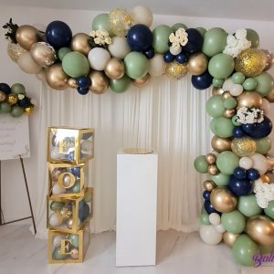 Balloon Styling Tilburg organic ballonnenslinger LOVE boxen gepersonaliseerd bord zuil ballonnen Tilburg Versier ballonnen voor huwelijk Tilburg