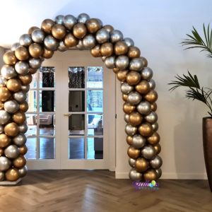 Balloon Styling Tilburg ballonnenboog chroom goud en chroom zilver ballonnen Tilburg