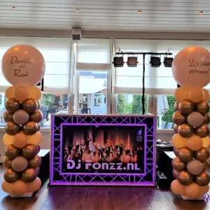 Balloon Styling Tilburg 25 jarig huwelijk ballonnenpilaren trossen heliumballonnen ballonnen Tilburg feestartikelen Tilburg